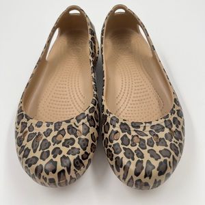 Crocs Kadee Cut Out Leopard Animal Print Slip On Ballet Flat Shoe Size 7